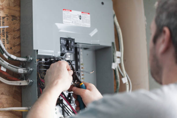 Best Commercial Electrical Services  in Baraboo, WI